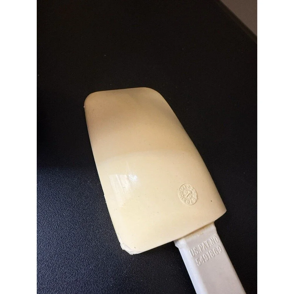Pampered Chef Mix 'N Scraper